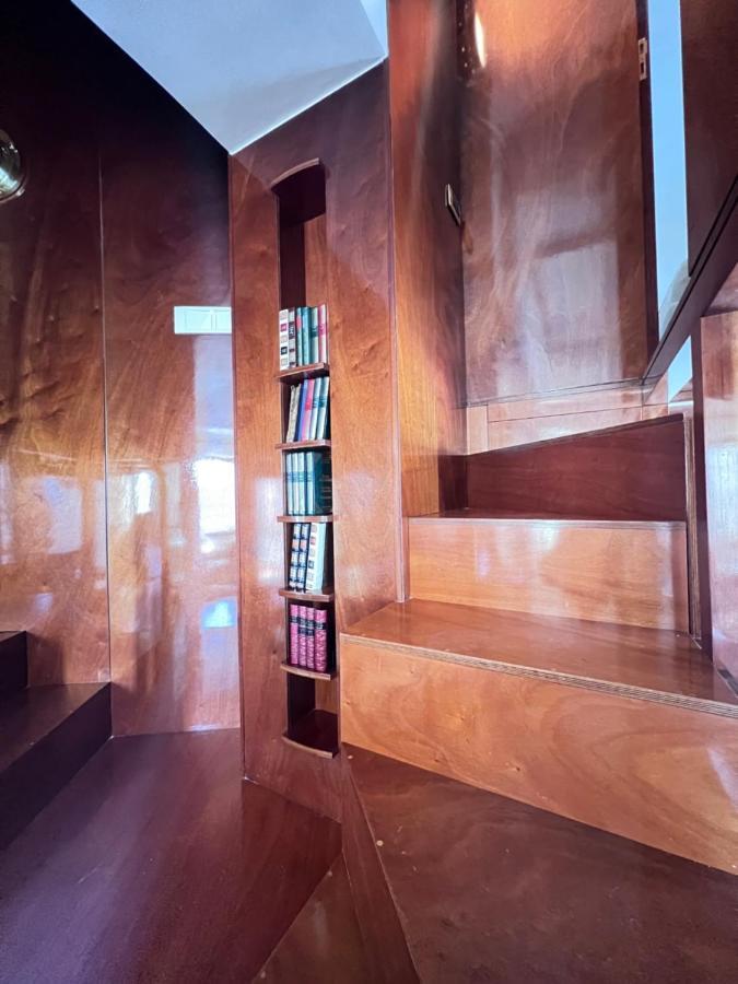 شقة Residenza Borgo Marinaro نابولي المظهر الخارجي الصورة