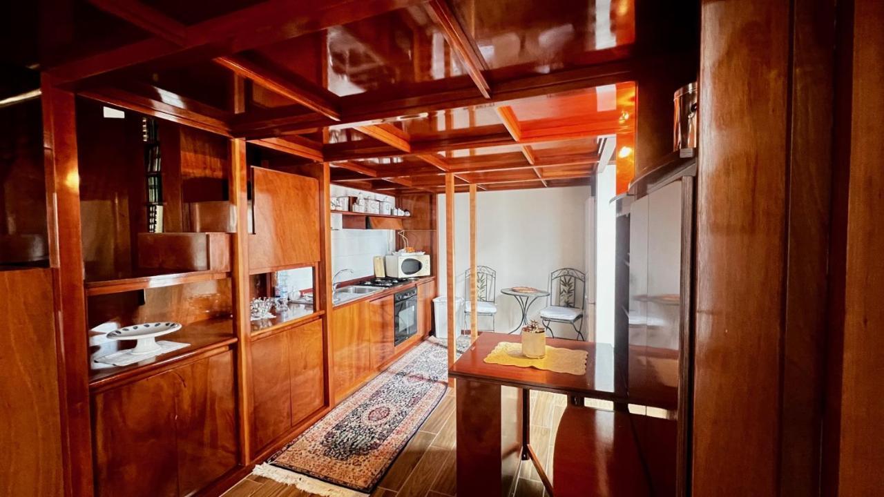 شقة Residenza Borgo Marinaro نابولي المظهر الخارجي الصورة