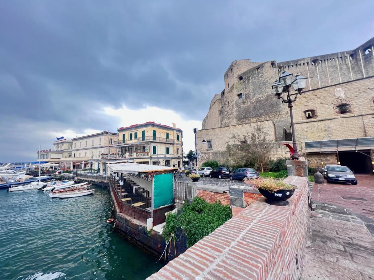 شقة Residenza Borgo Marinaro نابولي المظهر الخارجي الصورة